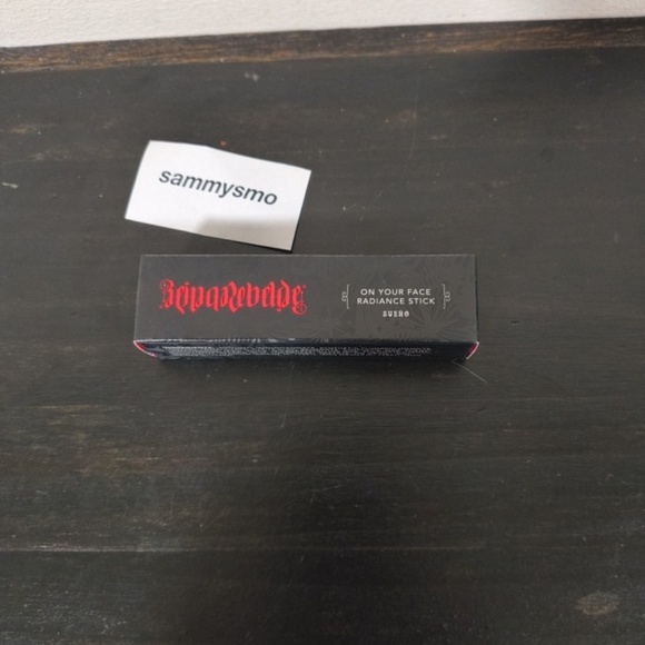 Reina Rebelde On Your Face Radiance Stick - Picture 4 of 4